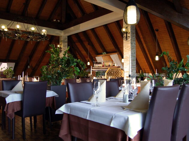 Restaurant15